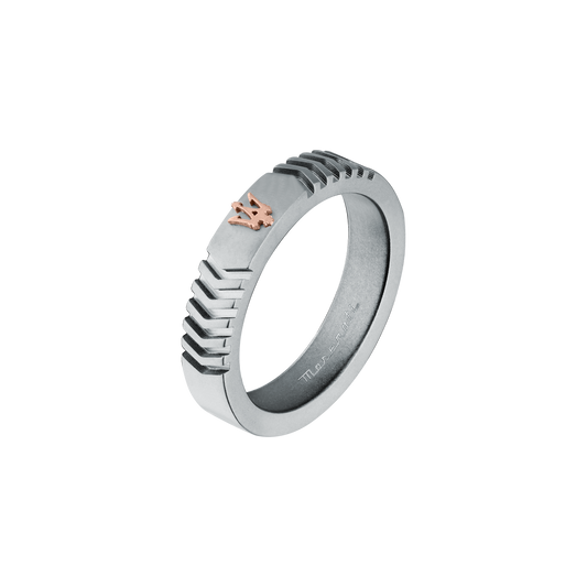 Anello Uomo Maserati Titanium in Titanio Grigio con Dettaglio Rose Gold JM426AXF100 - Arena Gioielli - Maserati