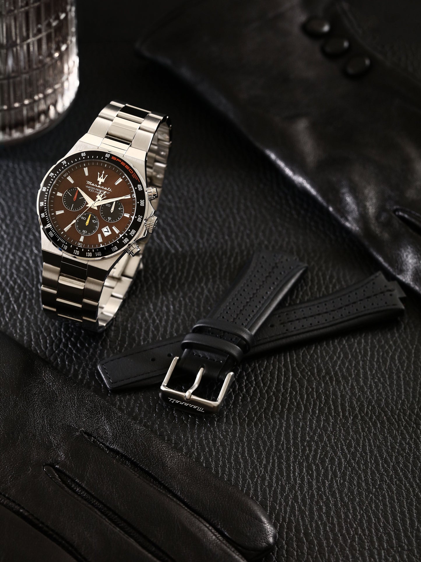 Orologio Uomo Maserati Sfida Cronografo in Acciaio con Quadrante Marrone e Doppio Cinturino R8873640026 - Maserati