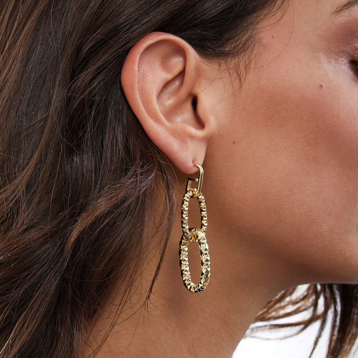 Orecchini pendenti in bronzo dorati Unoaerre - Arena Gioielli 